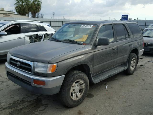 JT3GN86R5V0047931 - 1997 TOYOTA 4RUNNER SR BROWN photo 2