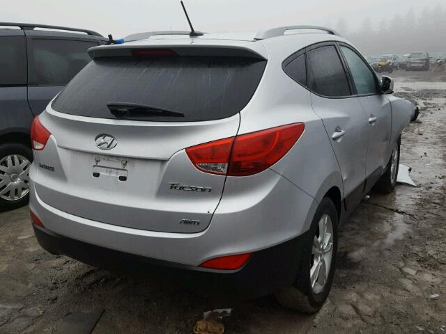 KM8JUCAC2AU042257 - 2010 HYUNDAI TUCSON GLS SILVER photo 4