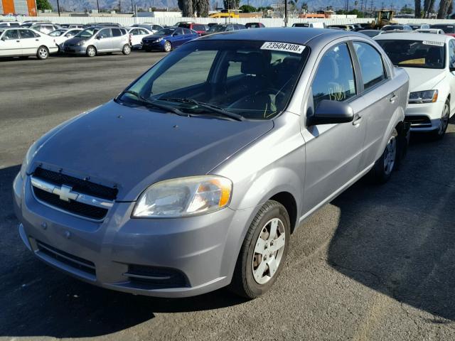 KL1TD5DE4AB129666 - 2010 CHEVROLET AVEO LS GRAY photo 2