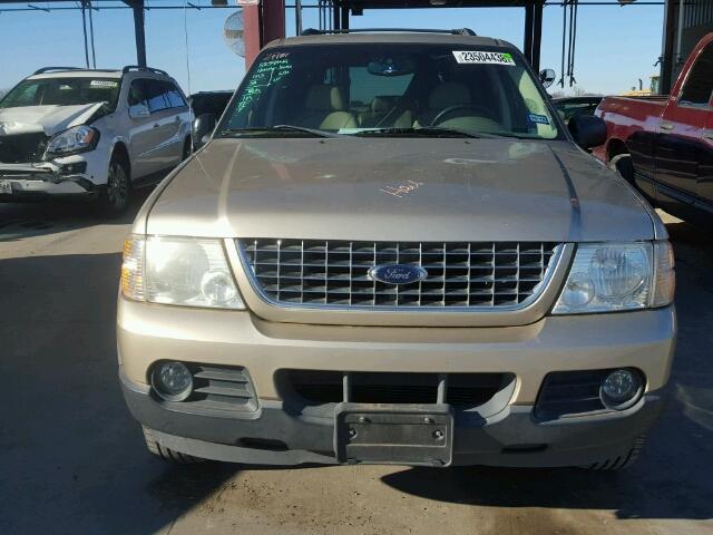 1FMZU63K63ZA17618 - 2003 FORD EXPLORER X TAN photo 9