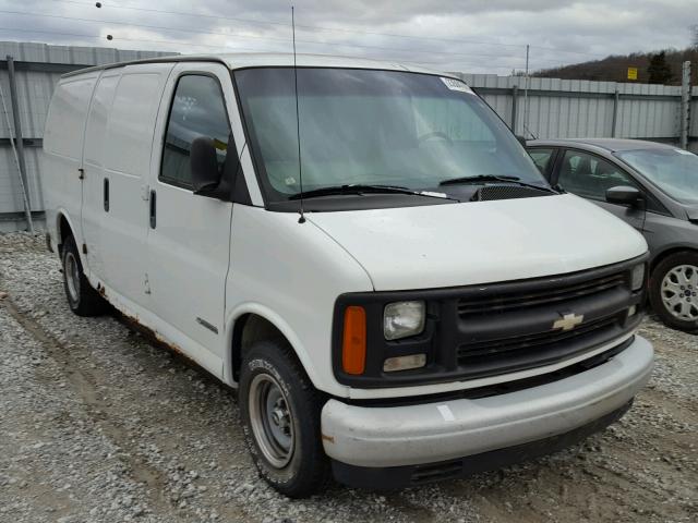 1GCFG15M4Y1119201 - 2000 CHEVROLET EXPRESS G1 WHITE photo 1