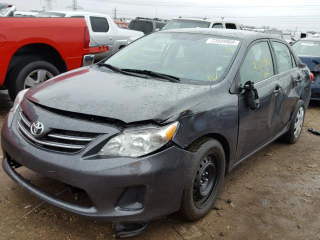 2T1BU4EE0DC032726 - 2013 TOYOTA COROLLA BA GRAY photo 2