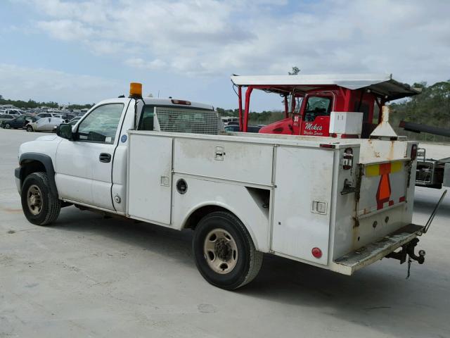 1GBHC241X1E210395 - 2001 CHEVROLET SILVERADO WHITE photo 3