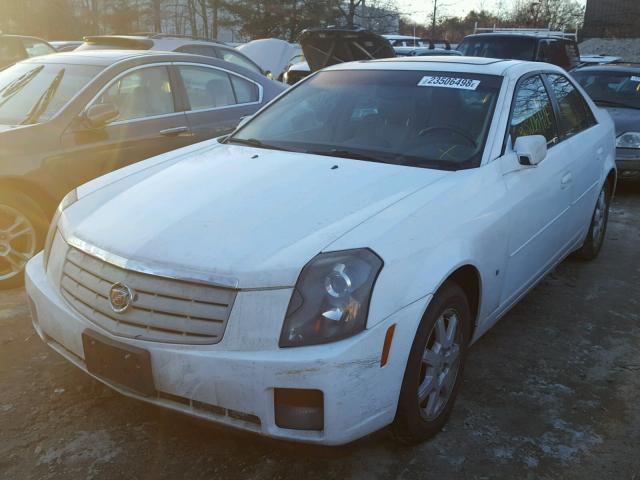 1G6DP577170184343 - 2007 CADILLAC CTS HI FEA WHITE photo 2