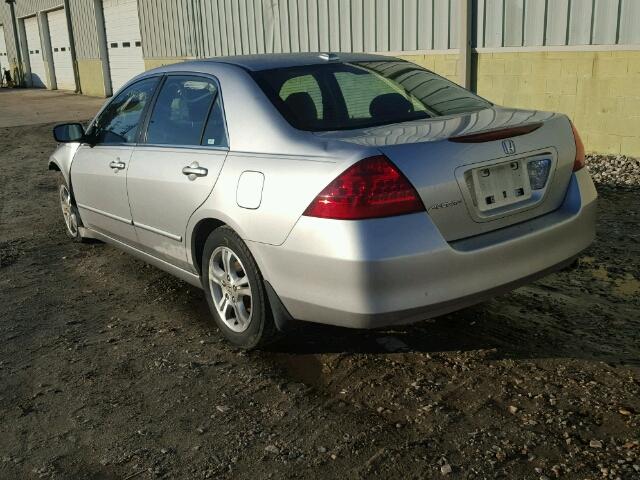 1HGCM56857A093633 - 2007 HONDA ACCORD EX SILVER photo 3