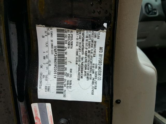 1FAFP34N65W230519 - 2005 FORD FOCUS ZX4 BLACK photo 10