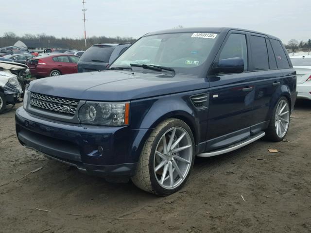 SALSH2E42BA266943 - 2011 LAND ROVER RANGE ROVE BLUE photo 2