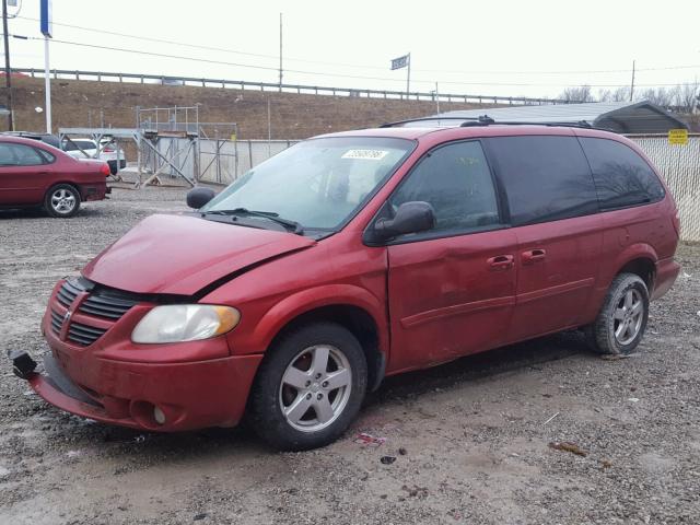 2D4GP44L45R184011 - 2005 DODGE GRAND CARA RED photo 2