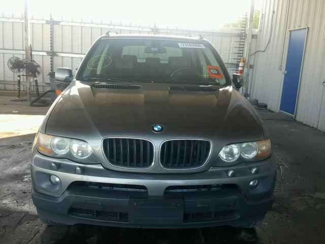 5UXFA13575LY23579 - 2005 BMW X5 3.0I SILVER photo 9