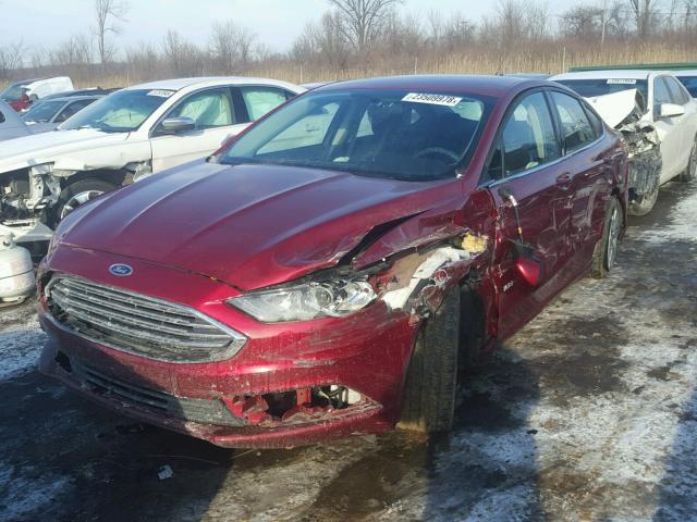 3FA6P0LU5HR296056 - 2017 FORD FUSION SE BURGUNDY photo 2