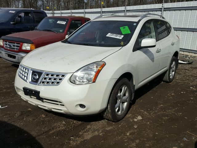 JN8AS5MT8AW010598 - 2010 NISSAN ROGUE S WHITE photo 2