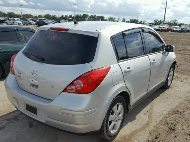 3N1BC13E59L372143 - 2009 NISSAN VERSA S SILVER photo 4