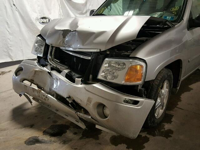 1GKDT13S372179102 - 2007 GMC ENVOY SILVER photo 9