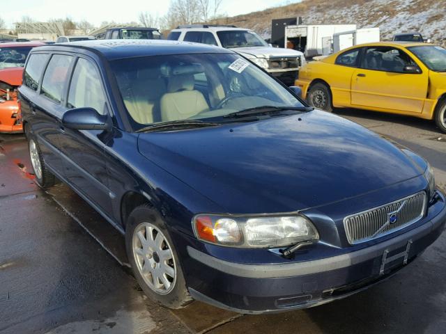 YV1SW61R612111157 - 2001 VOLVO V70 BLUE photo 1