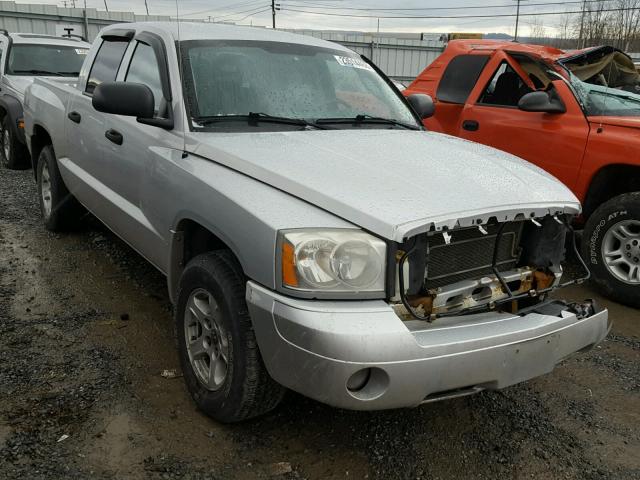 1D7HW48P87S151974 - 2007 DODGE DAKOTA QUA GRAY photo 1