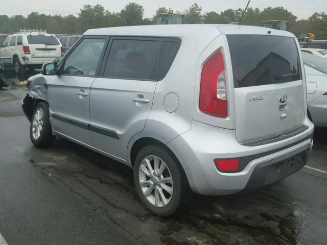 KNDJT2A62D7579385 - 2013 KIA SOUL + SILVER photo 3