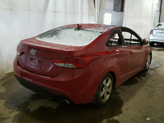 KMHDH6AE6DU008556 - 2013 HYUNDAI ELANTRA CO RED photo 4