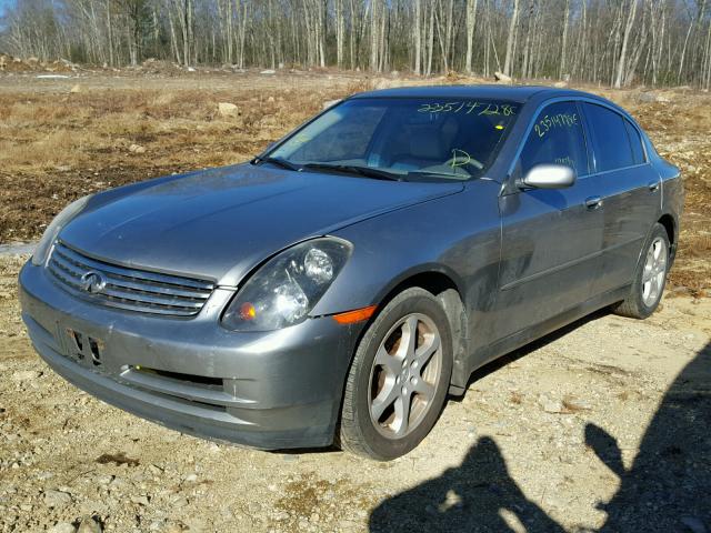 JNKCV51F04M719275 - 2004 INFINITI G35 GRAY photo 2