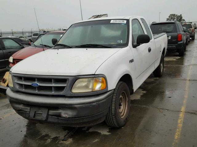 1FTDX1768VKD46418 - 1997 FORD F150 WHITE photo 2