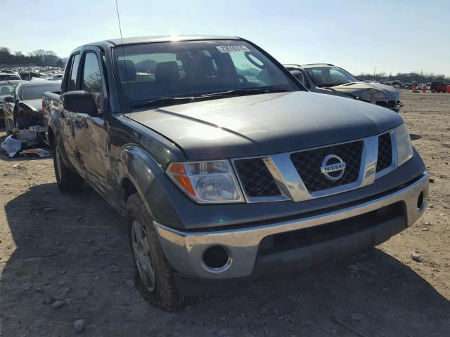 1N6AD07U75C452208 - 2005 NISSAN FRONTIER C GRAY photo 1