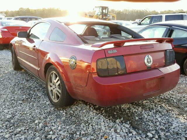 1ZVFT80N375280728 - 2007 FORD MUSTANG RED photo 3