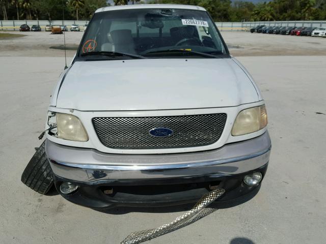 1FTRW07L12KD47429 - 2002 FORD F150 SUPER WHITE photo 9