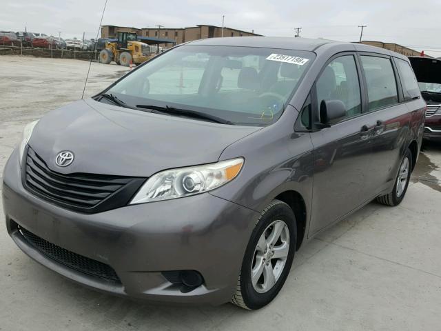 5TDKA3DC6BS002265 - 2011 TOYOTA SIENNA BAS GRAY photo 2