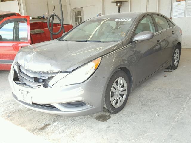 5NPEB4AC8BH094277 - 2011 HYUNDAI SONATA GLS SILVER photo 2