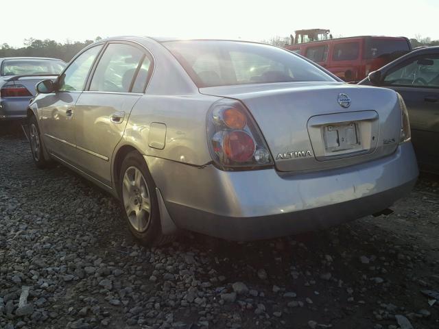 1N4AL11D82C138850 - 2002 NISSAN ALTIMA BAS SILVER photo 3