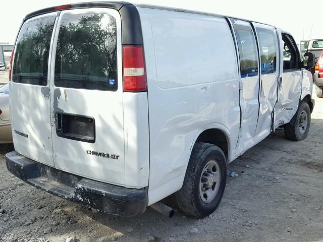 1GCGG25V451132626 - 2005 CHEVROLET EXPRESS G2 WHITE photo 4