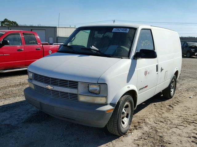 1GCDL19X12B124140 - 2002 CHEVROLET ASTRO WHITE photo 2