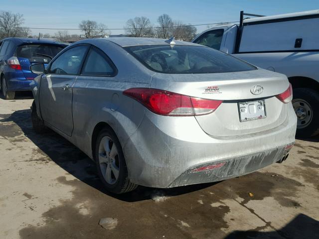 KMHDH6AE4DU006191 - 2013 HYUNDAI ELANTRA CO WHITE photo 3