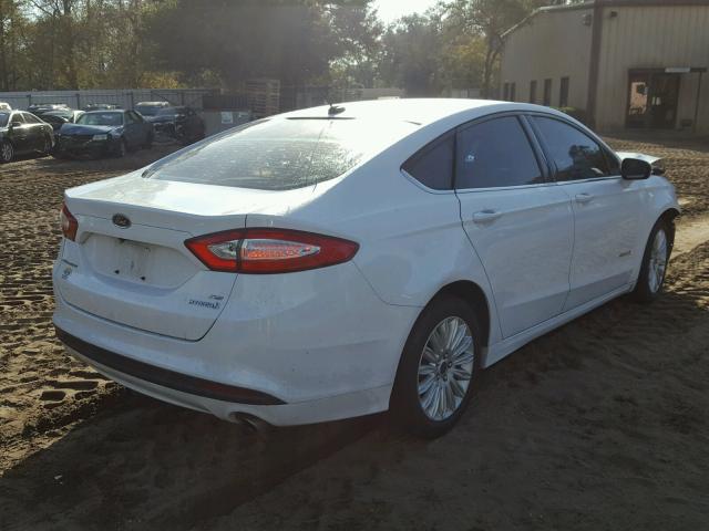 3FA6P0LU6ER229106 - 2014 FORD FUSION SE WHITE photo 4