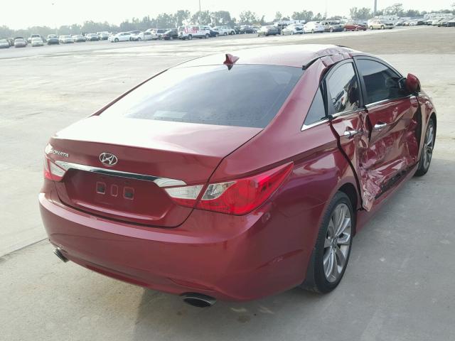 5NPEC4AC3DH799181 - 2013 HYUNDAI SONATA SE RED photo 4