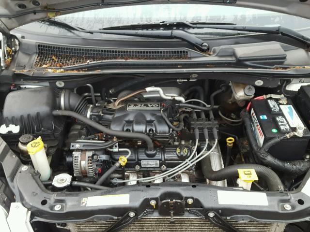 2A8HR44H68R618112 - 2008 CHRYSLER TOWN & COU SILVER photo 7