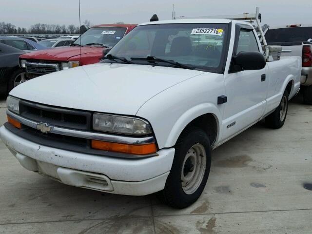 1GCCS14W9Y8192222 - 2000 CHEVROLET S TRUCK S1 WHITE photo 2