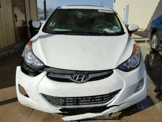 5NPDH4AE6DH166592 - 2013 HYUNDAI ELANTRA GL WHITE photo 9