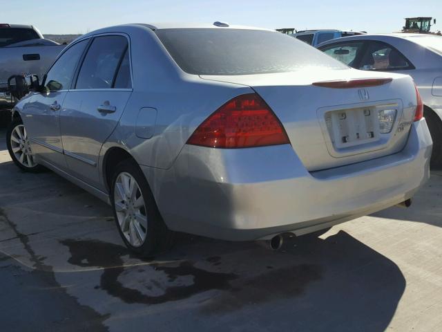 1HGCM66506A040185 - 2006 HONDA ACCORD EX SILVER photo 3