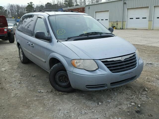 2C4GP54L85R319686 - 2005 CHRYSLER TOWN & COU BLUE photo 1