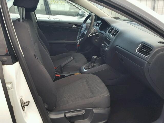 3VW2K7AJ7DM294533 - 2013 VOLKSWAGEN JETTA BASE WHITE photo 5