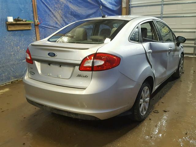 3FADP4BJ7BM216282 - 2011 FORD FIESTA SE SILVER photo 4