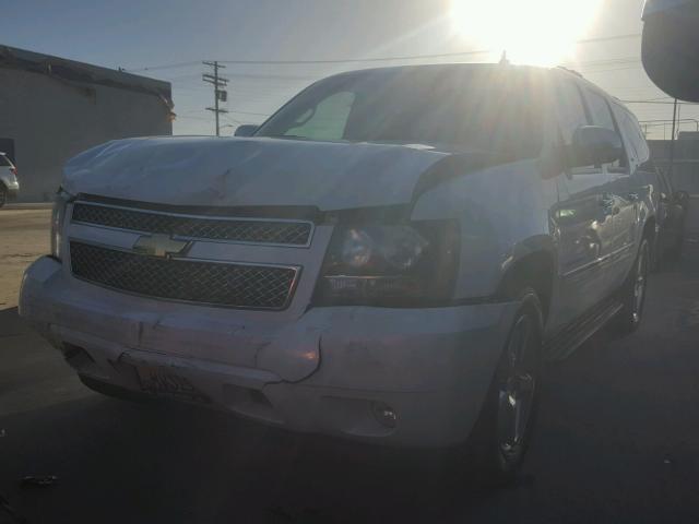 1GNUCKE02AR165145 - 2010 CHEVROLET SUBURBAN C WHITE photo 2