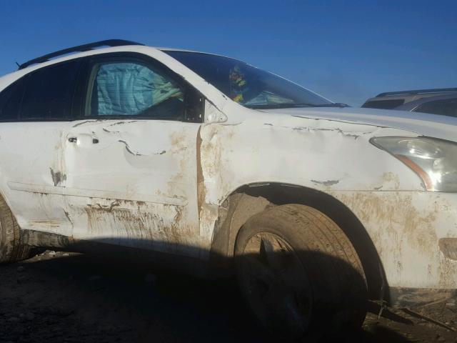 2T2GA31U25C027031 - 2005 LEXUS RX 330 WHITE photo 9