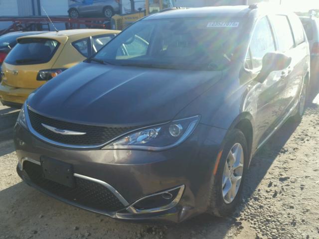 2C4RC1BG7HR506652 - 2017 CHRYSLER PACIFICA T GRAY photo 2