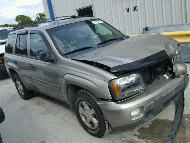 1GNDT13S122155439 - 2002 CHEVROLET TRAILBLAZE GRAY photo 1