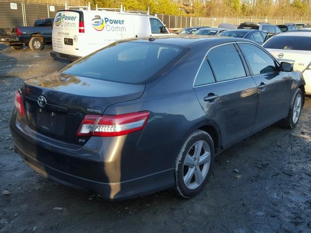 4T1BF3EK8BU653296 - 2011 TOYOTA CAMRY BASE GRAY photo 4