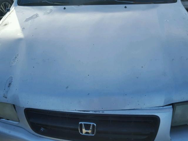 4S6CK58W8W4412412 - 1998 HONDA PASSPORT E 银色 照片 7