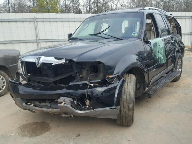 5LMFU27R93LJ14217 - 2003 LINCOLN NAVIGATOR შავი ფოტო 2