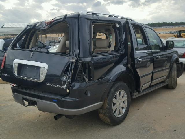 5LMFU27R93LJ14217 - 2003 LINCOLN NAVIGATOR შავი ფოტო 4