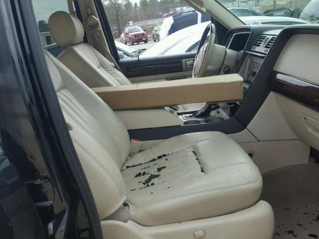 5LMFU27R93LJ14217 - 2003 LINCOLN NAVIGATOR შავი ფოტო 5